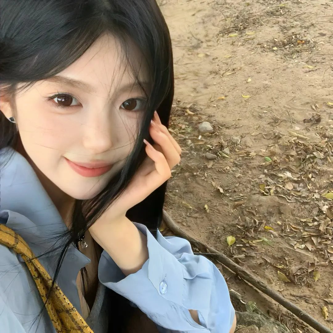 她的伪装